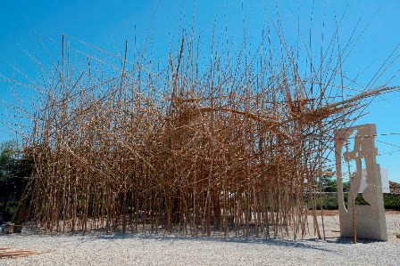 Big Bambu - מיצב אמנותי במוזיאון ישראל